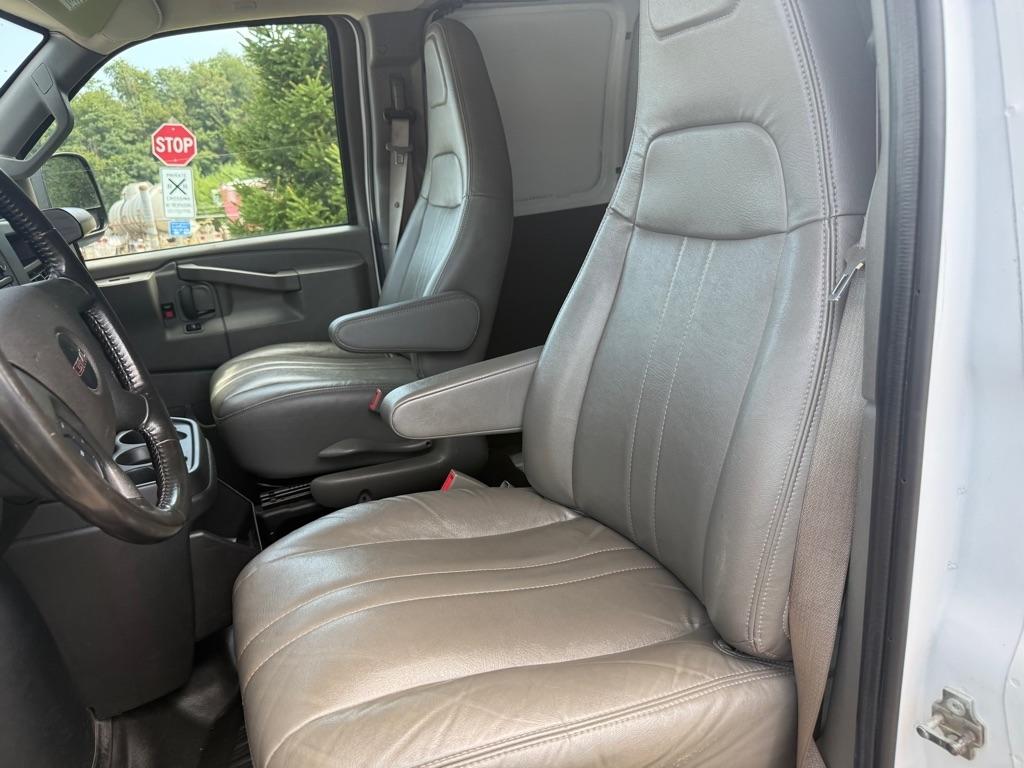 GMC Savana  2023
