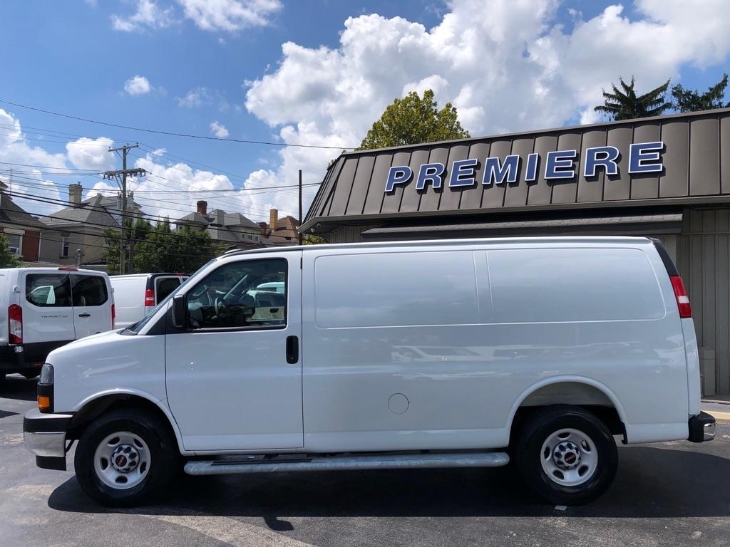 GMC Savana  2025