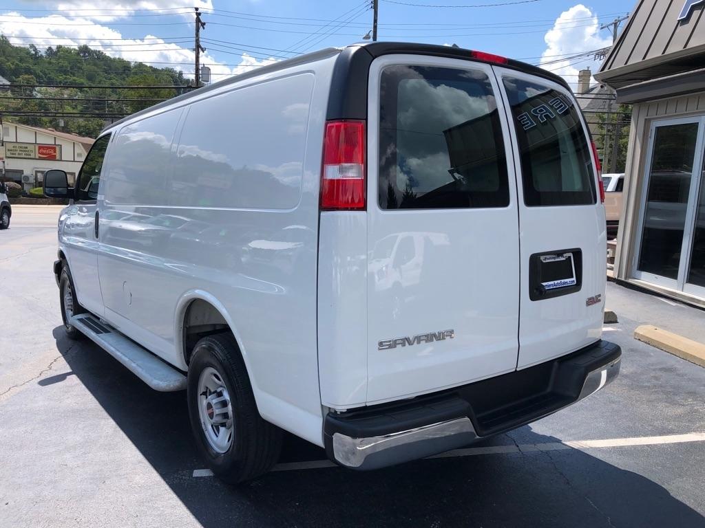 GMC Savana  2025
