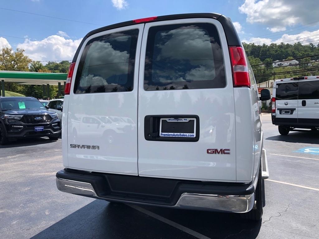 GMC Savana  2025