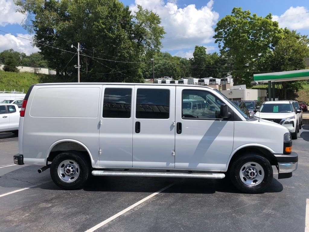 GMC Savana  2025