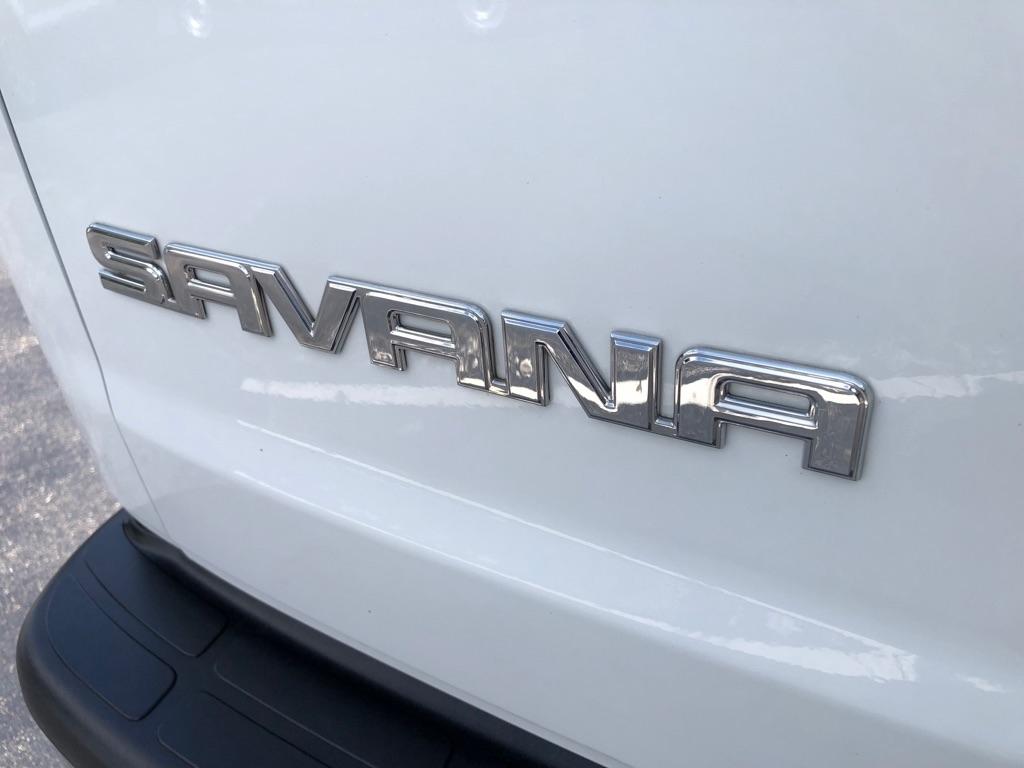 GMC Savana  2025