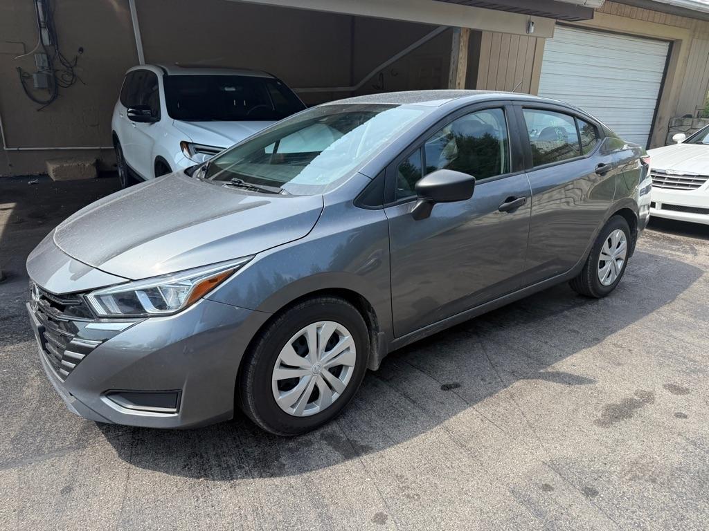Nissan Versa  2024