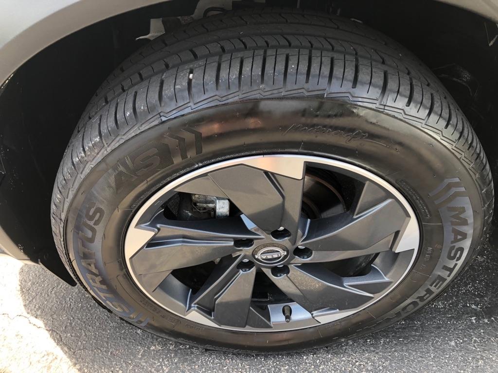 Nissan Rogue  2025
