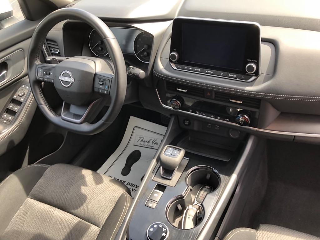 Nissan Rogue  2025