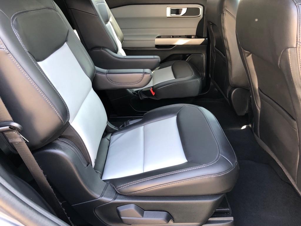 Ford Explorer  2023