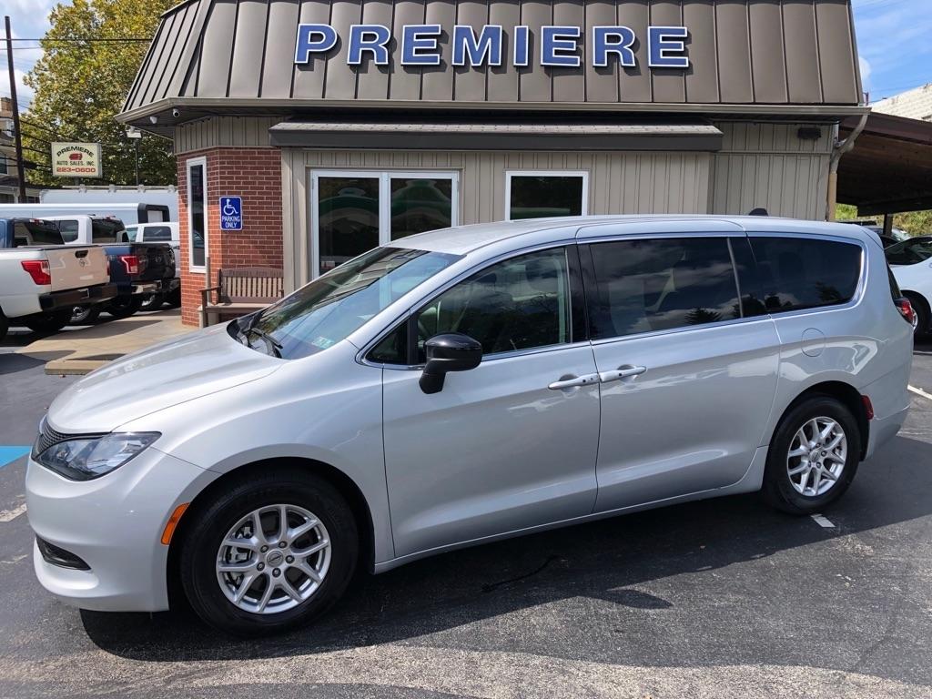 Chrysler Voyager  2024