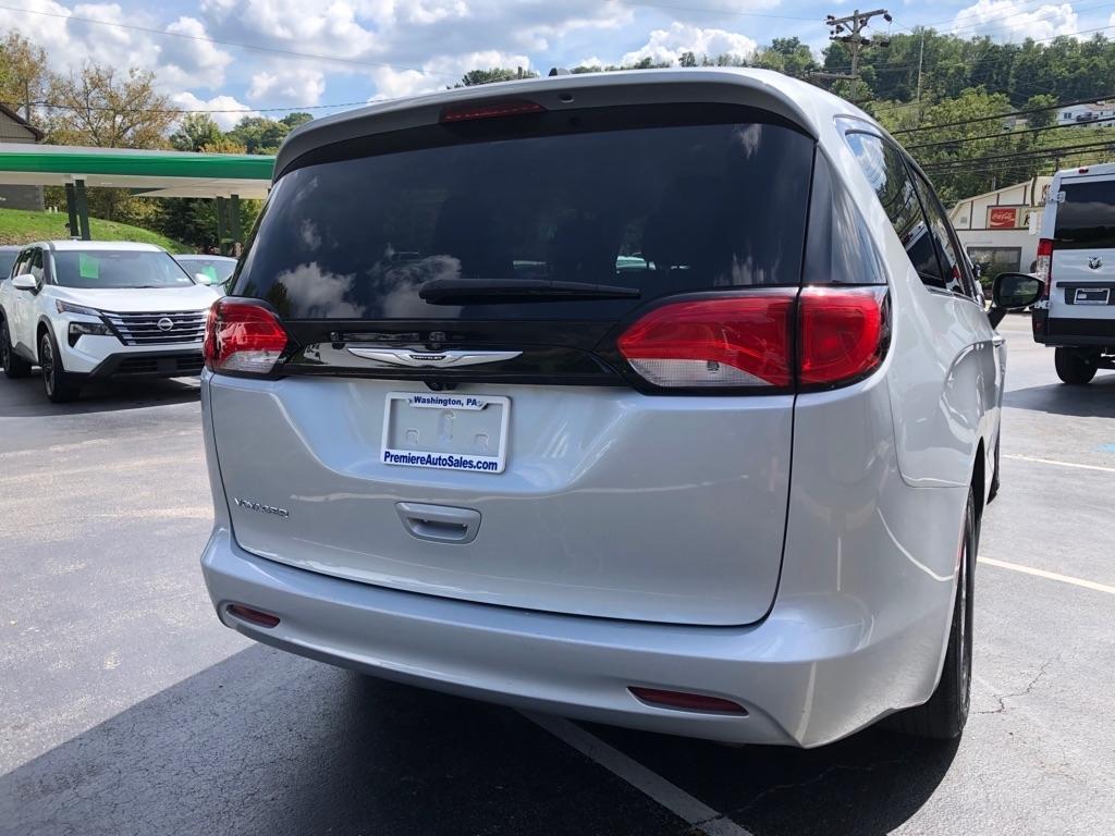 Chrysler Voyager  2024