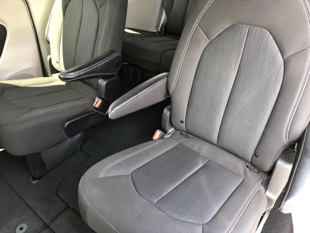 Chrysler Voyager  2024