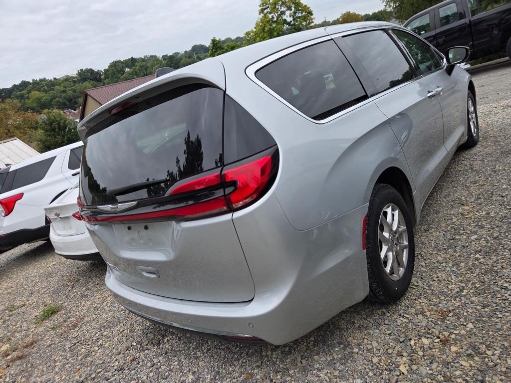 Chrysler Pacifica  2024
