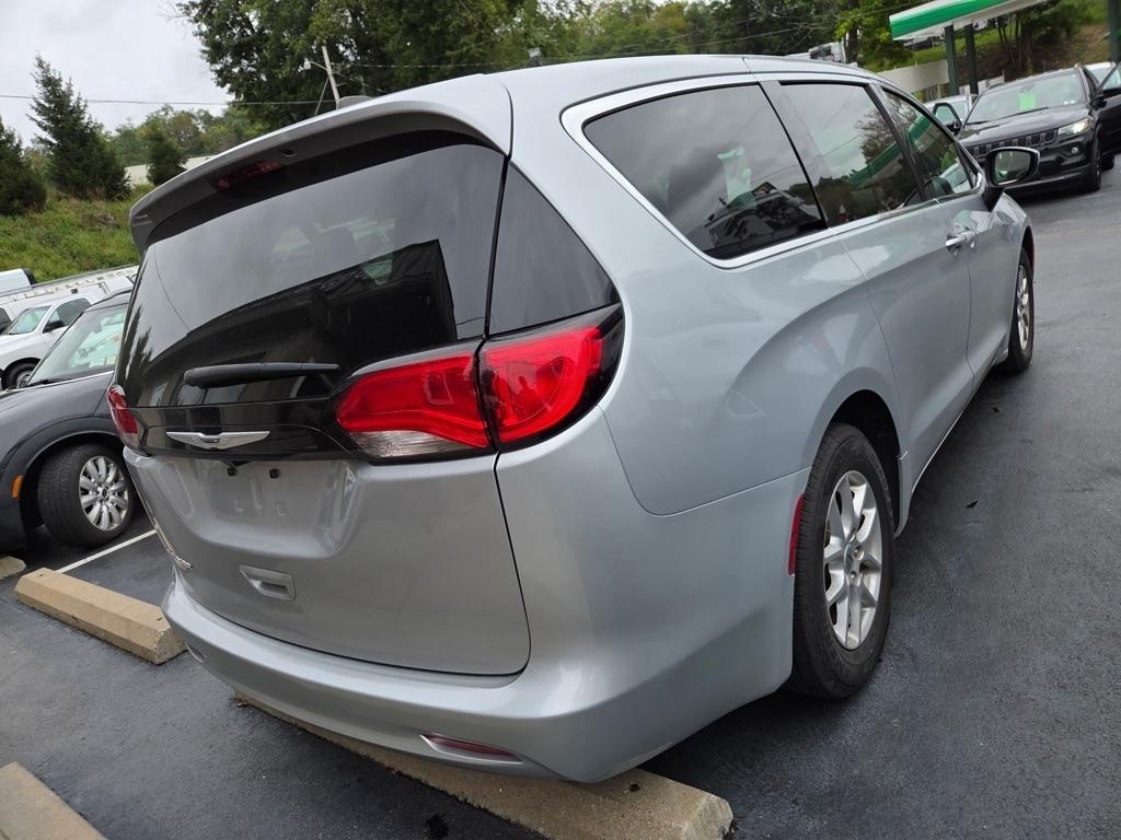 Chrysler Voyager  2023