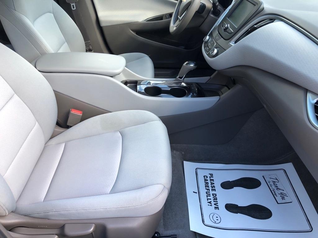 Chevrolet Malibu  2018