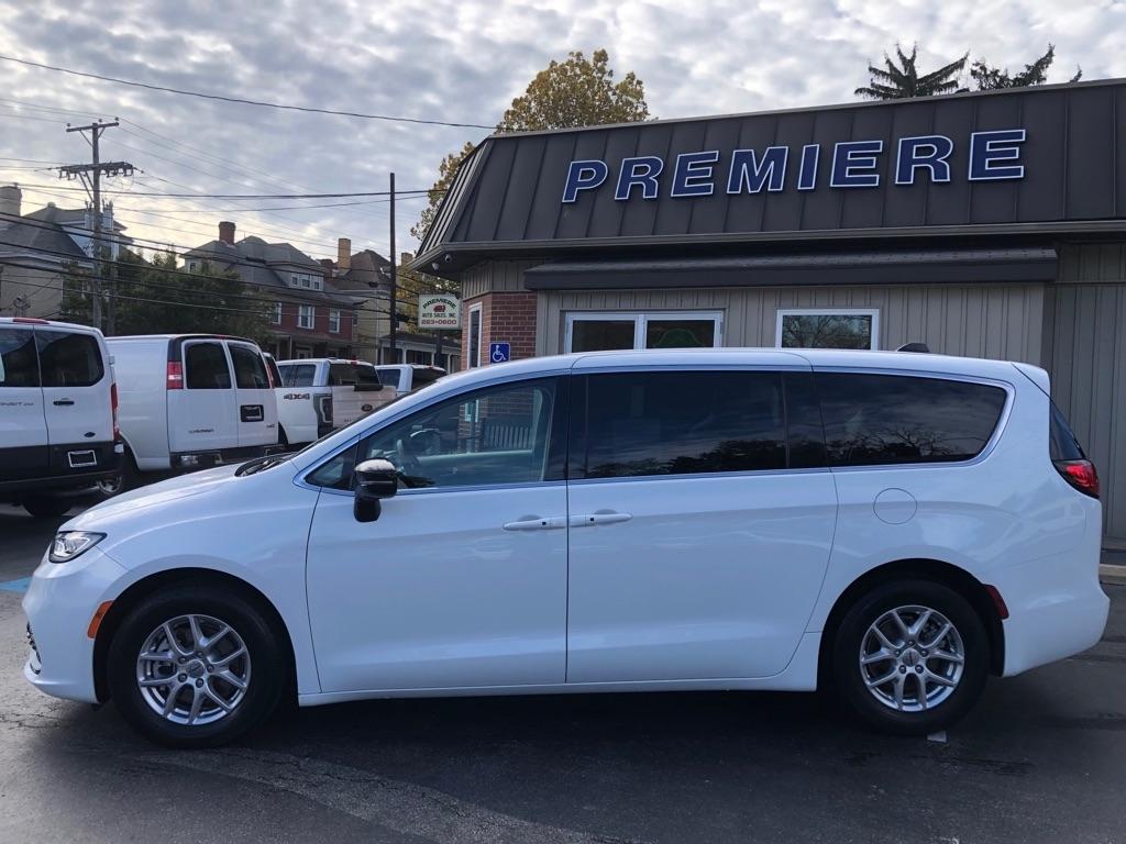Chrysler Pacifica  2024