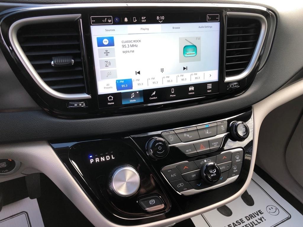 Chrysler Pacifica  2024