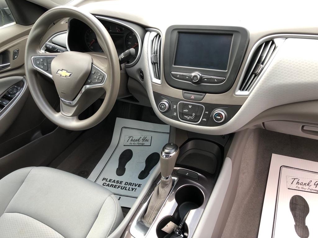 Chevrolet Malibu  2018