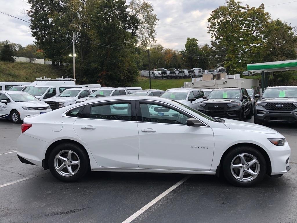 Chevrolet Malibu  2016