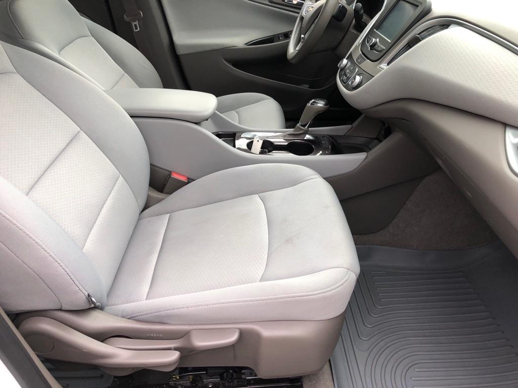 Chevrolet Malibu  2016