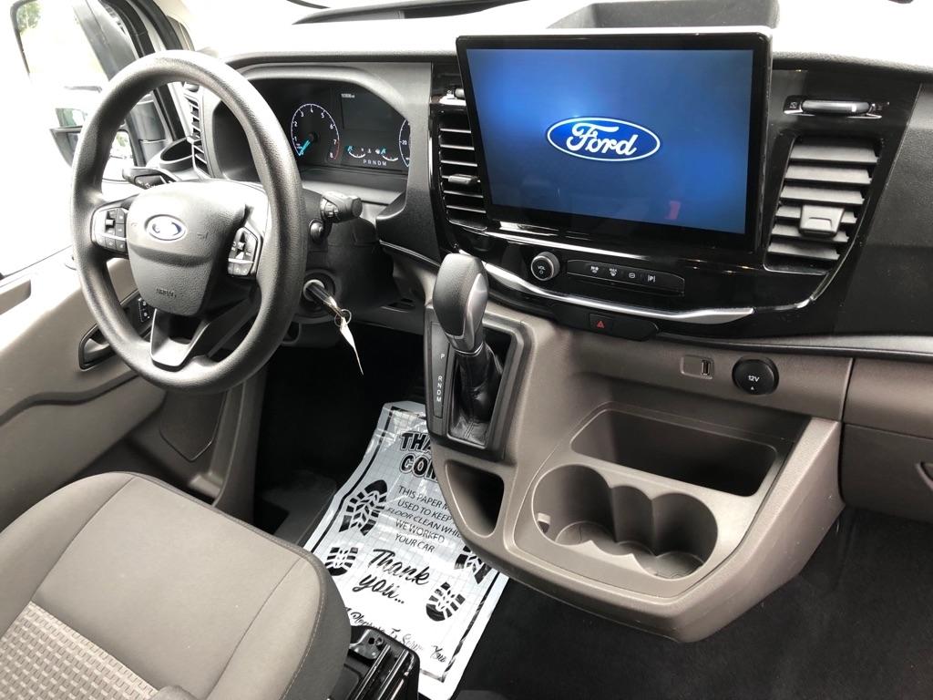 Ford Transit  2024
