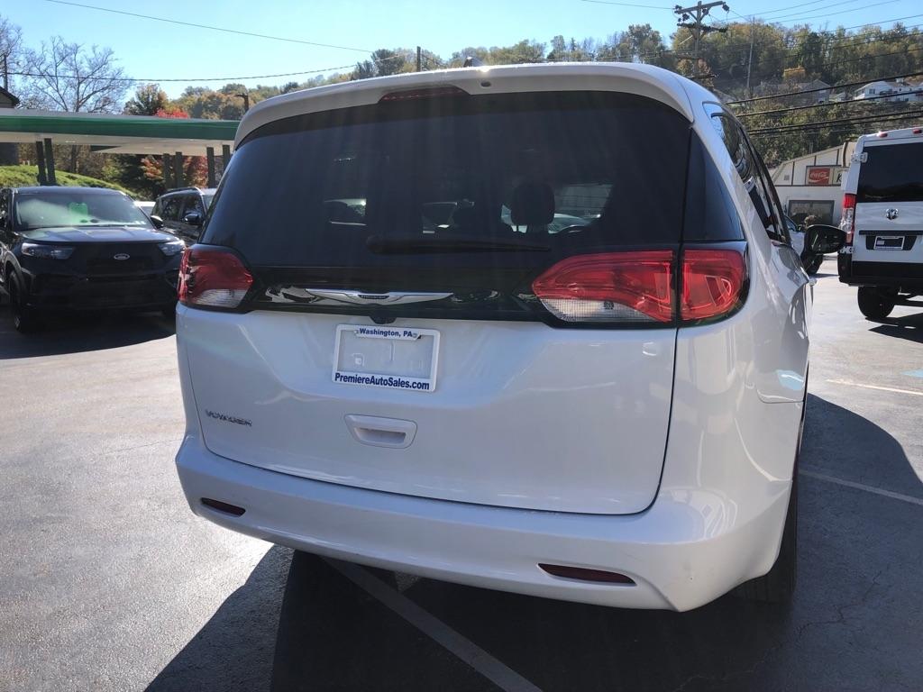 Chrysler Voyager  2023