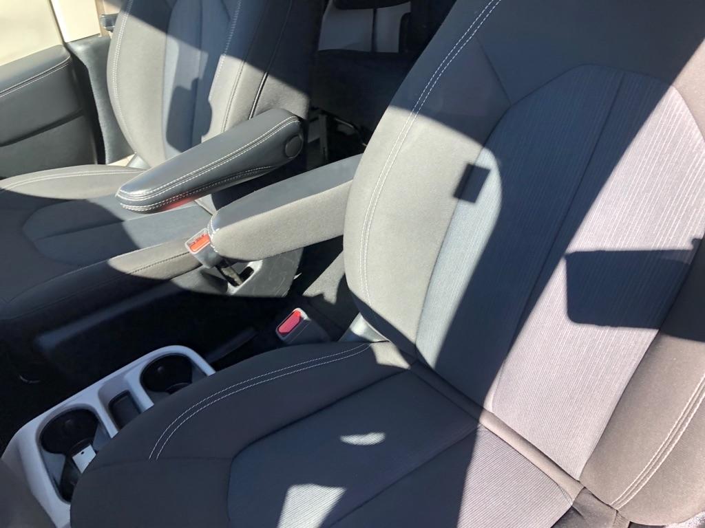 Chrysler Voyager  2023