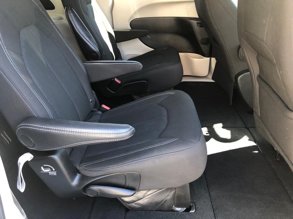 Chrysler Voyager  2023