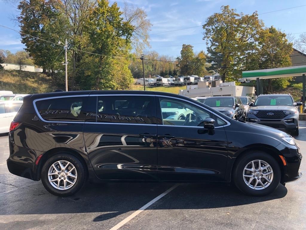 Chrysler Pacifica  2024