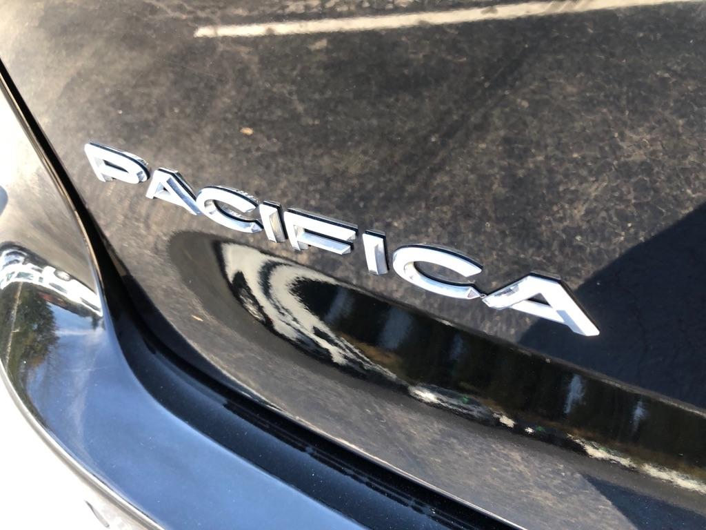 Chrysler Pacifica  2024
