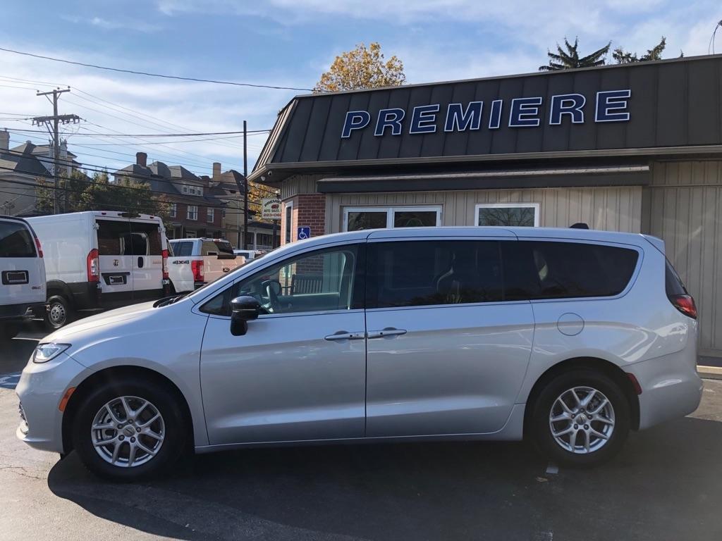 Chrysler Pacifica  2024