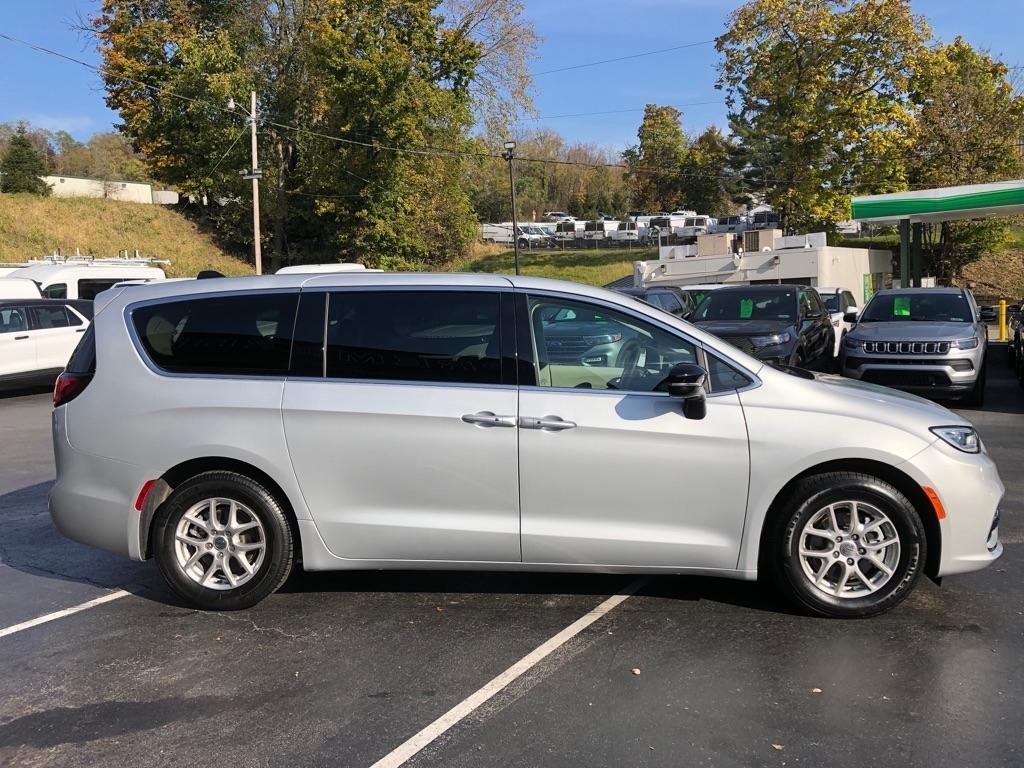 Chrysler Pacifica  2024