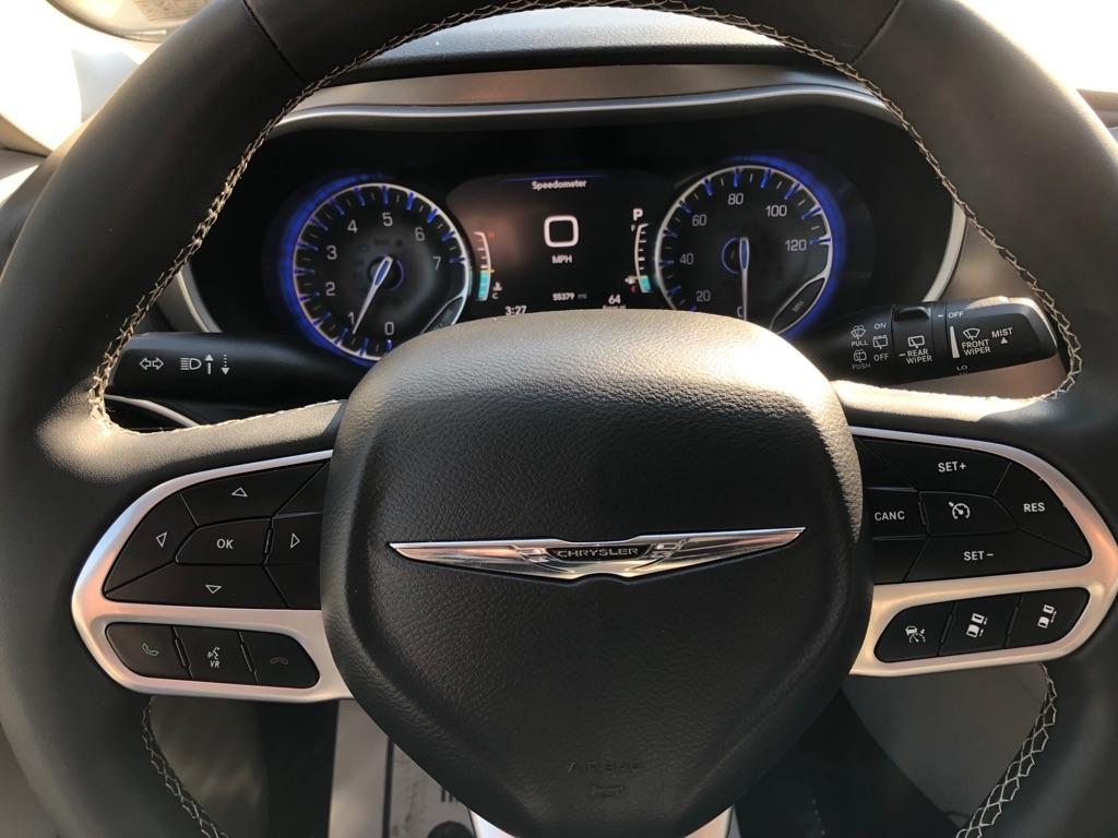 Chrysler Pacifica  2024