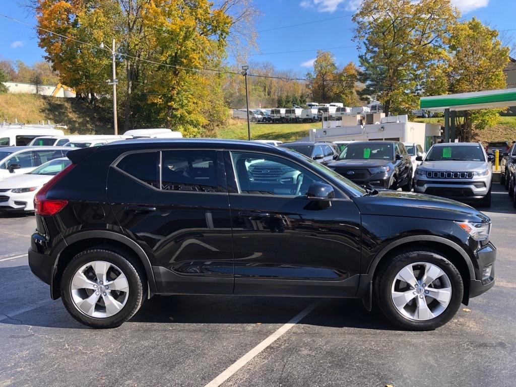 Volvo XC40  2022