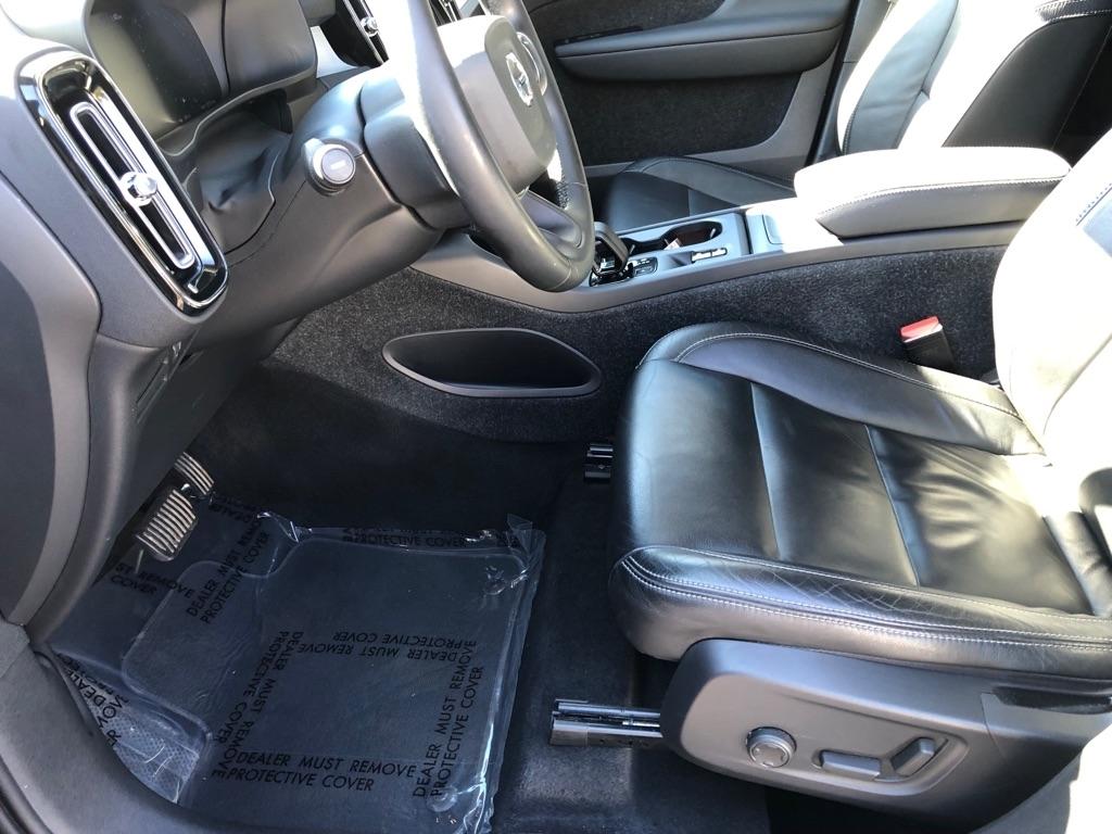 Volvo XC40  2022