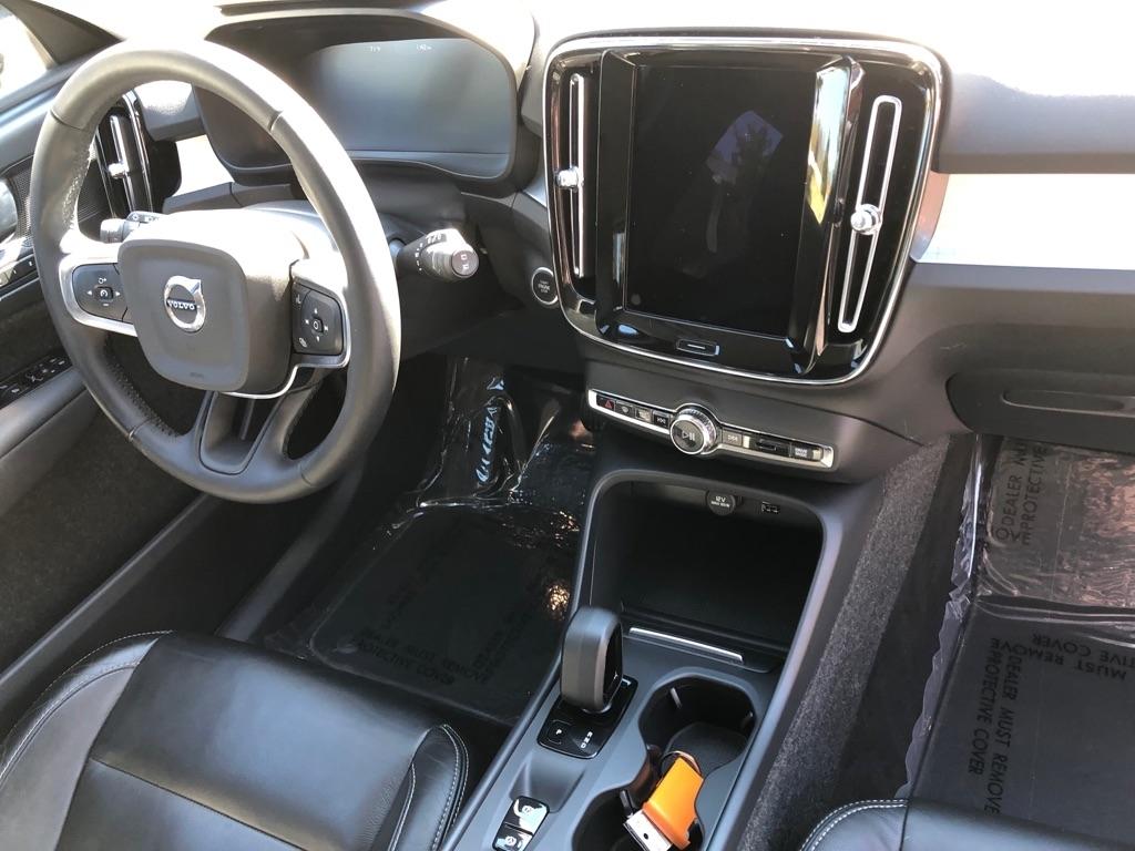 Volvo XC40  2022