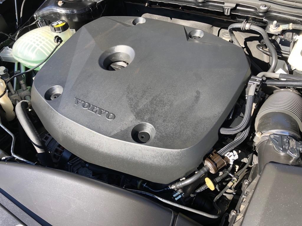 Volvo XC40  2022