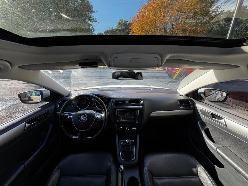 Volkswagen Jetta 1.4T SE 6A 2017