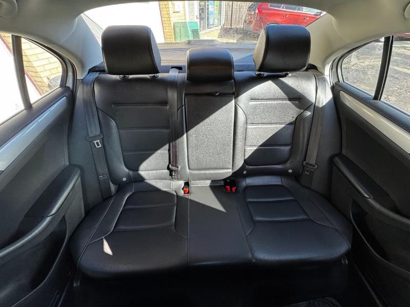 Volkswagen Jetta 1.4T SE 6A 2017