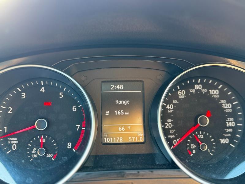 Volkswagen Jetta 1.4T SE 6A 2017