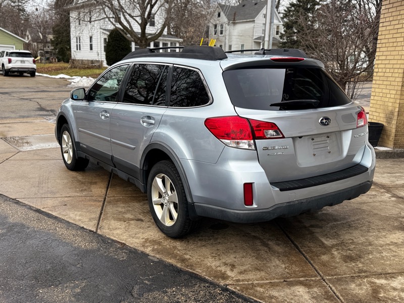 Subaru Outback 2.5i Limited 2014