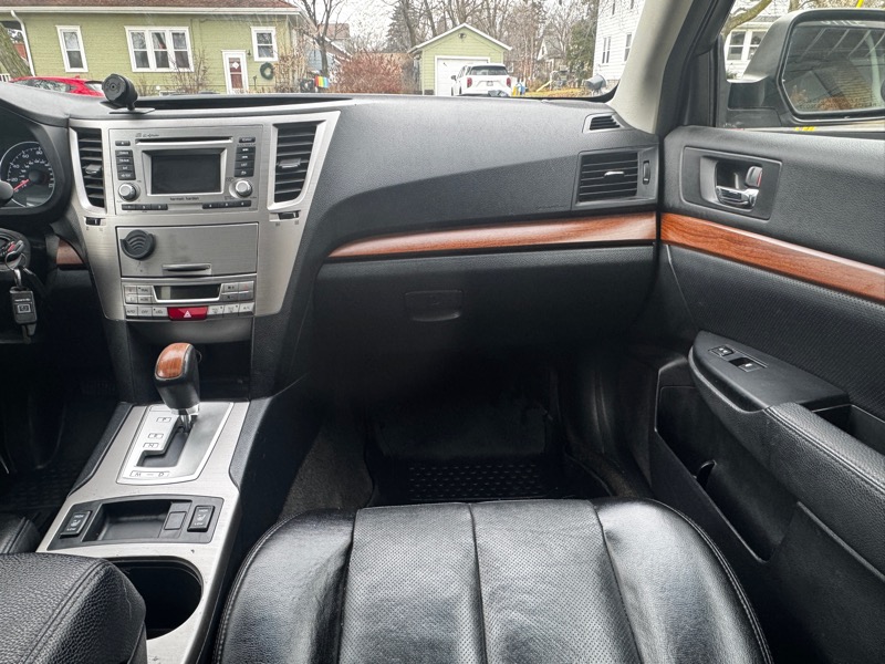 Subaru Outback 2.5i Limited 2014