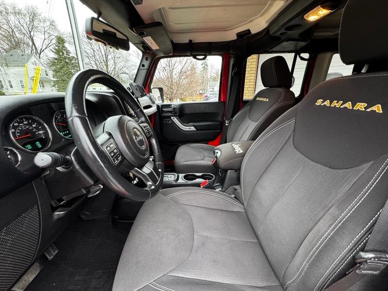 Jeep Wrangler Unlimited Sahara 4WD 2015