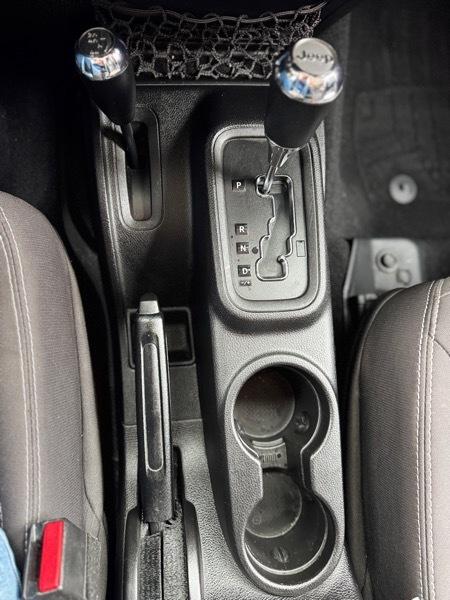 Jeep Wrangler Unlimited Sahara 4WD 2015