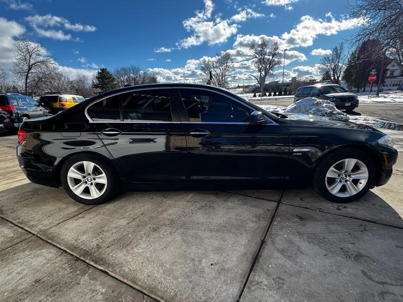 BMW 5-Series 528i xDrive 2012