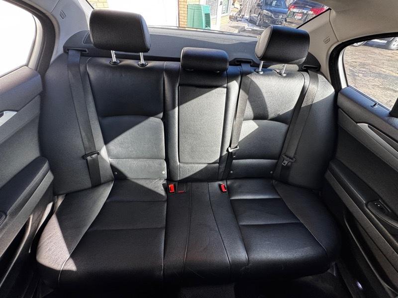 BMW 5-Series 528i xDrive 2012