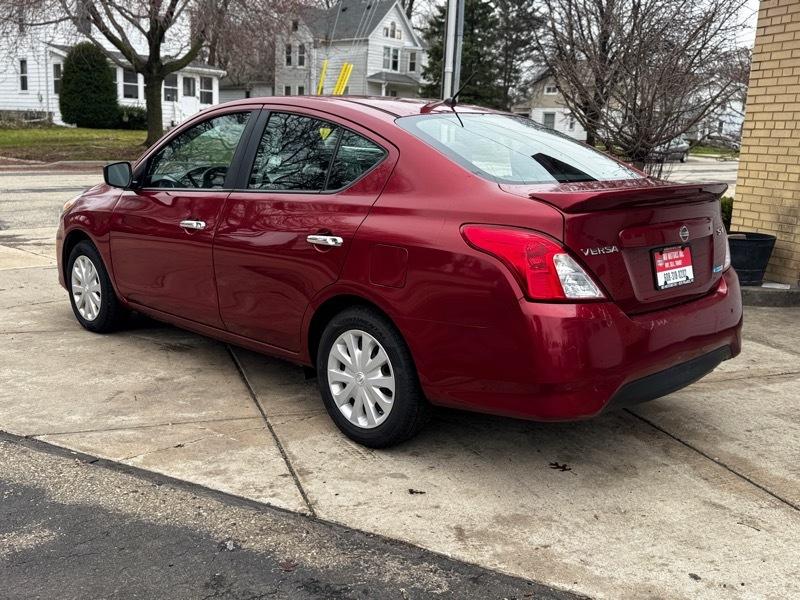 Nissan Versa 1.6 S 5M 2016