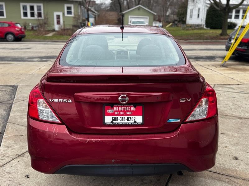 Nissan Versa 1.6 S 5M 2016