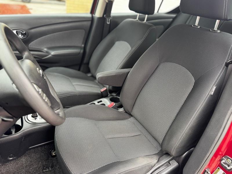 Nissan Versa 1.6 S 5M 2016