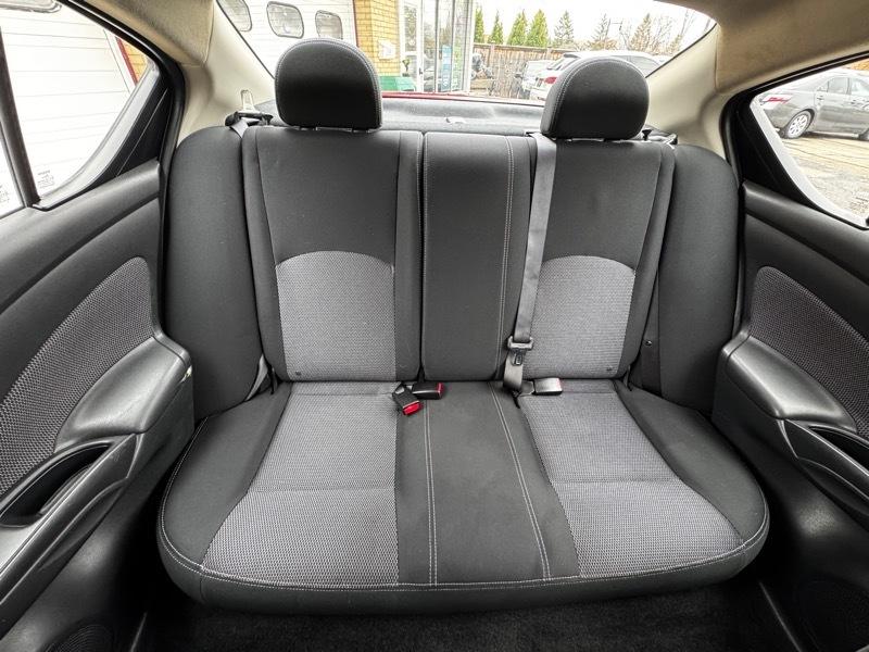 Nissan Versa 1.6 S 5M 2016