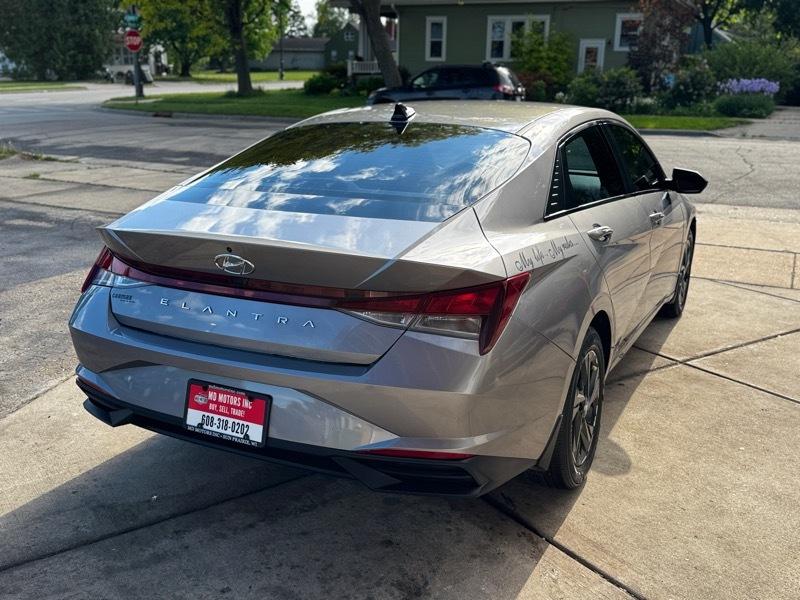 Hyundai Elantra SEL 2023