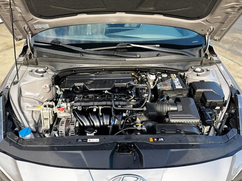 Hyundai Elantra SEL 2023