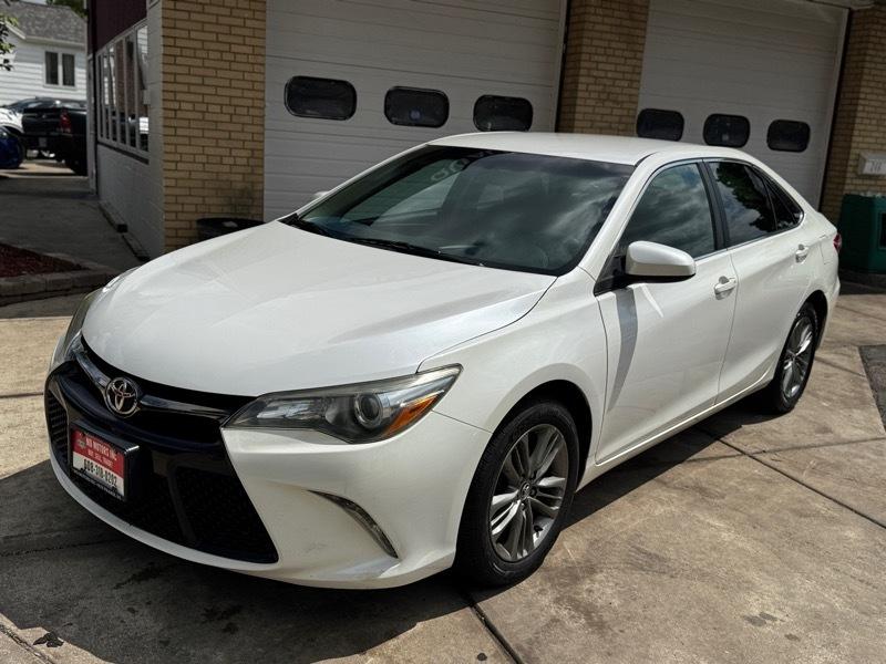 Toyota Camry SE 2015